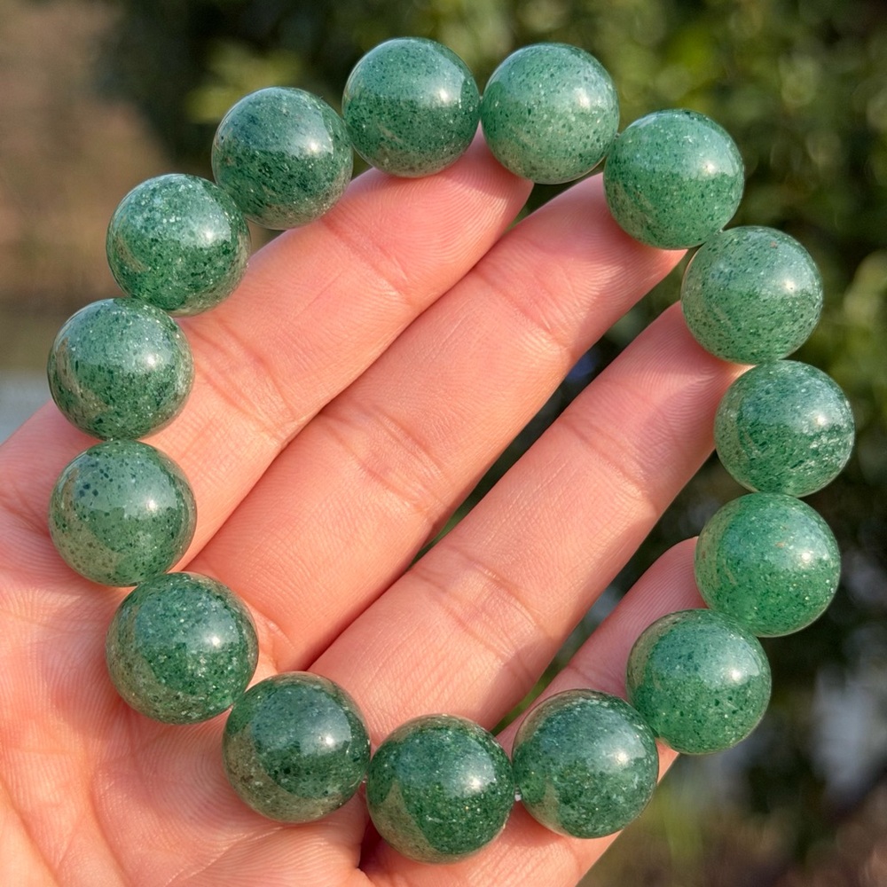 14.4mm stretchable green strawberry quartz bracelet 1084